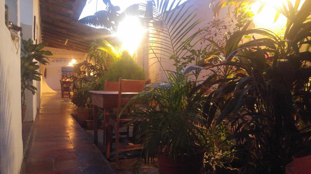 Casa Nica Leon Hostel Exteriér fotografie